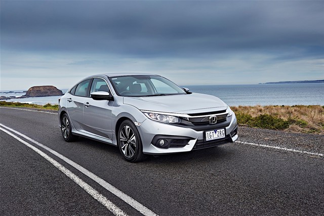 Honda Civic Sedan photo 18