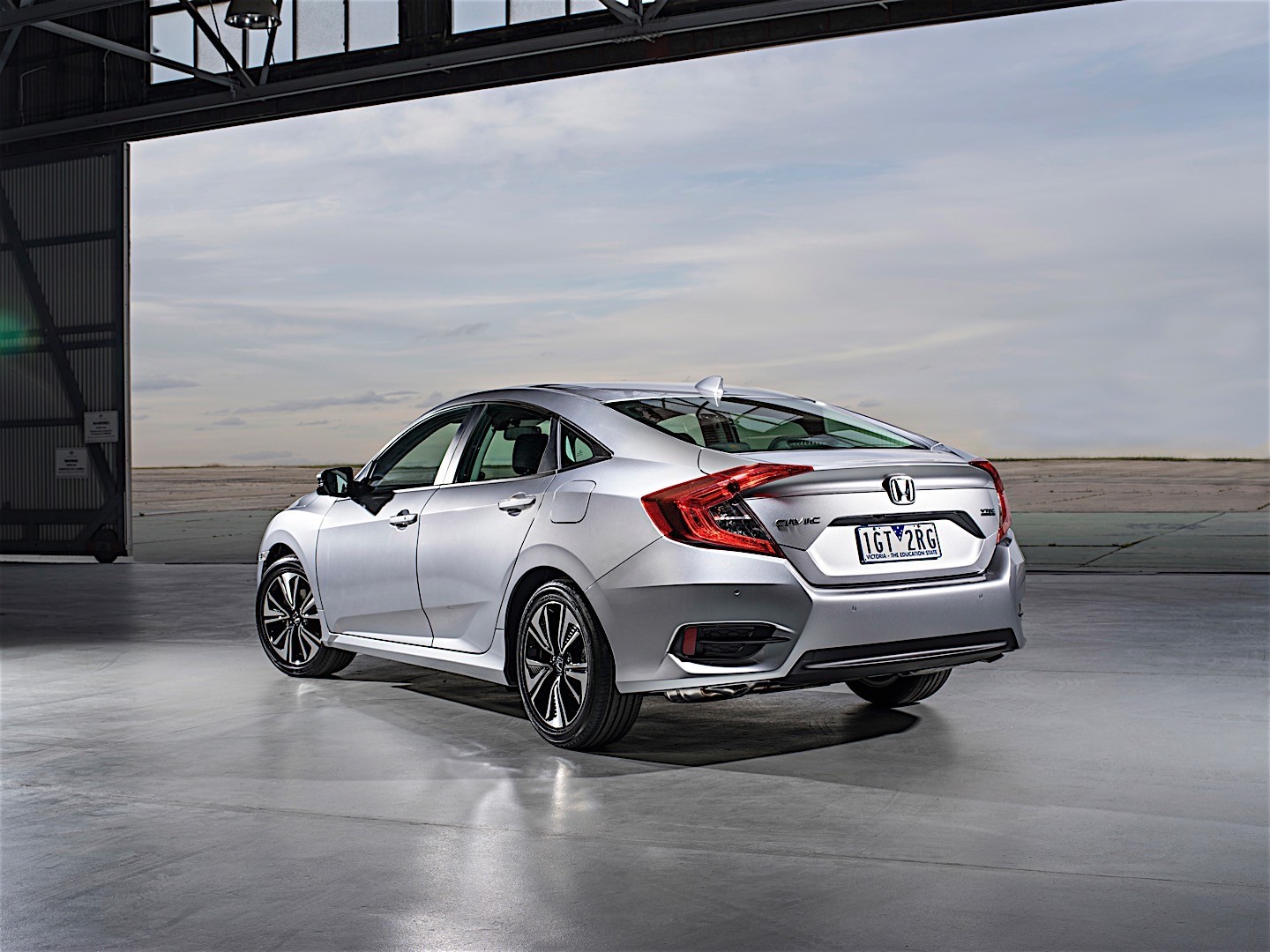 Honda Civic Sedan photo 33