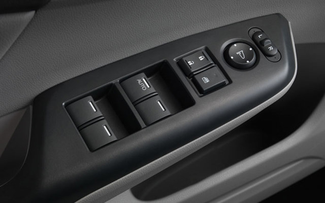 Honda Civic Sedan photo 14