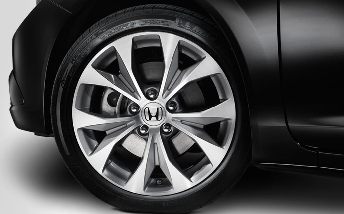 Honda Civic Sedan photo 2