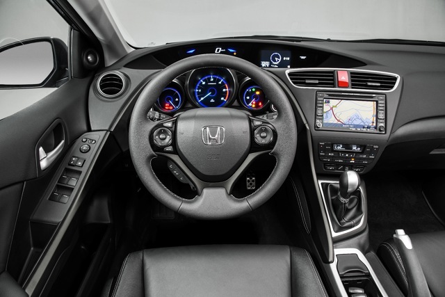 Honda Civic Tourer photo 60