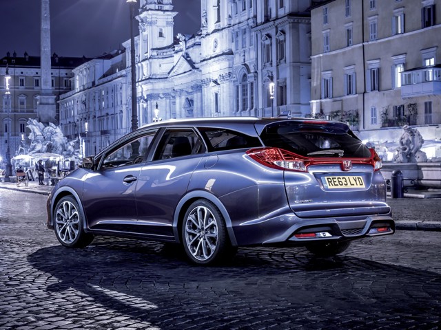 Honda Civic Tourer photo 38