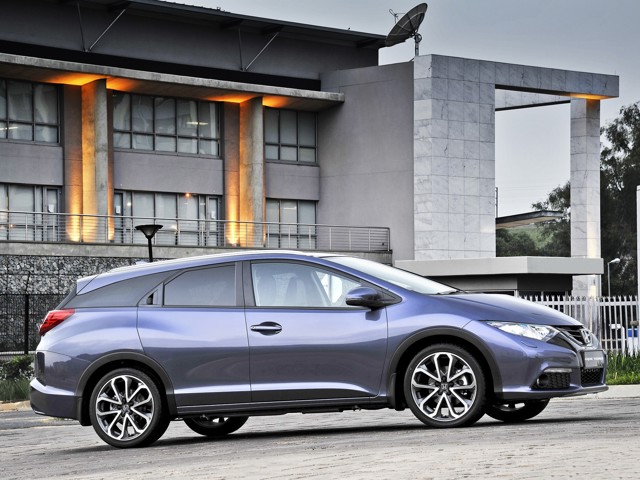 Honda Civic Tourer photo 43