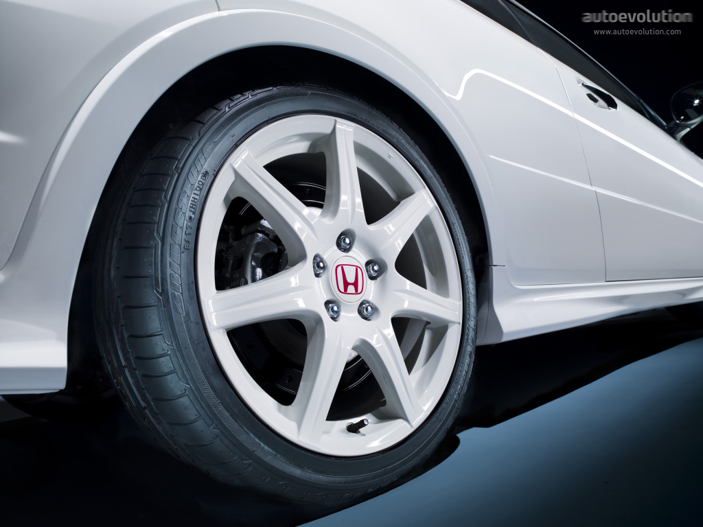 Honda Civic Type-R photo 3