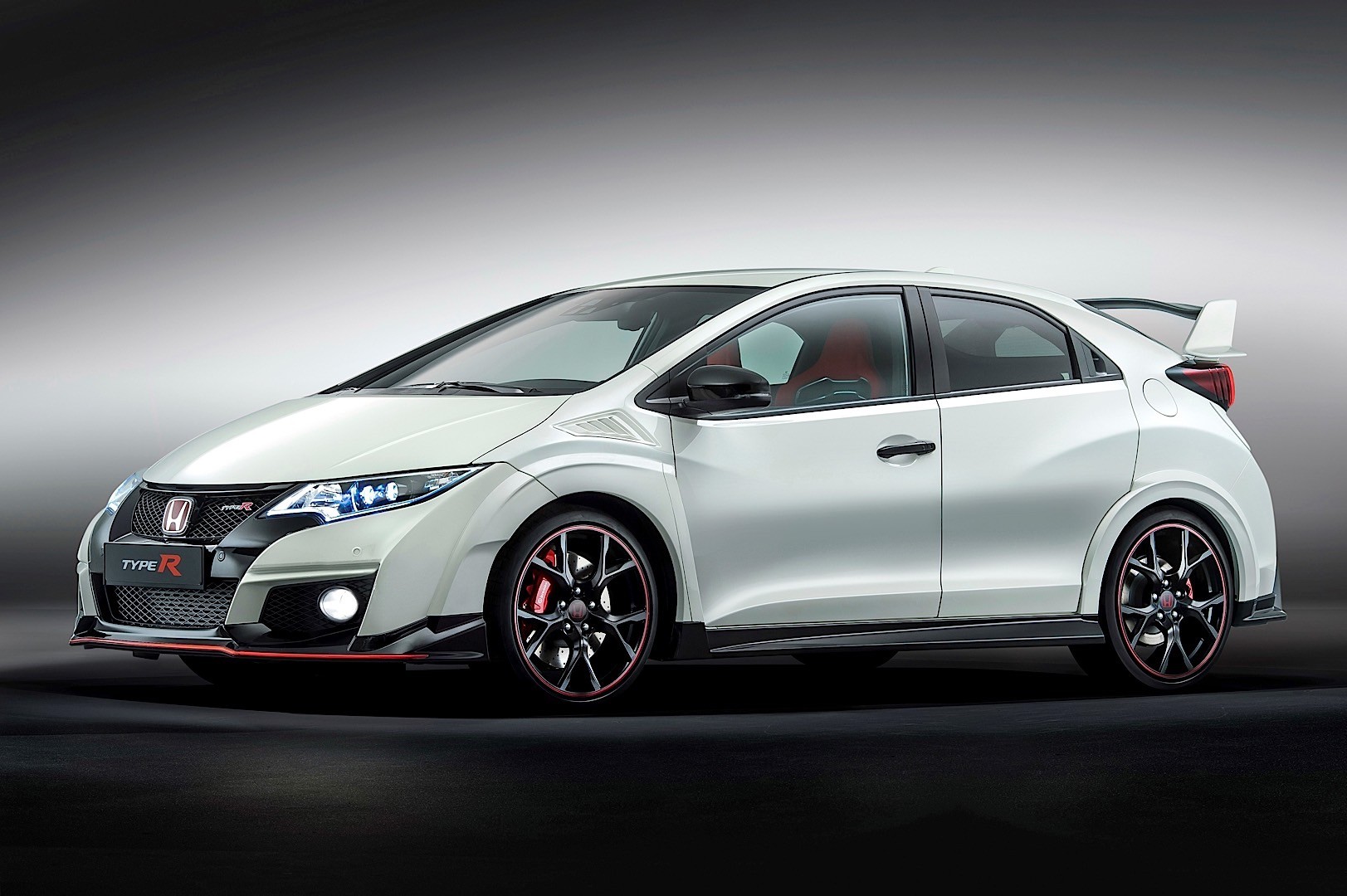 Honda Civic Type-R photo 4