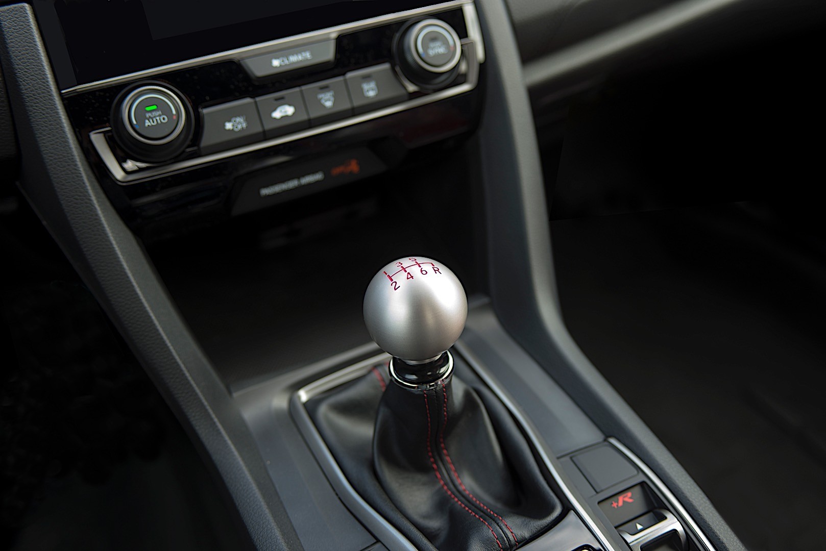 Honda Civic Type-R photo 68