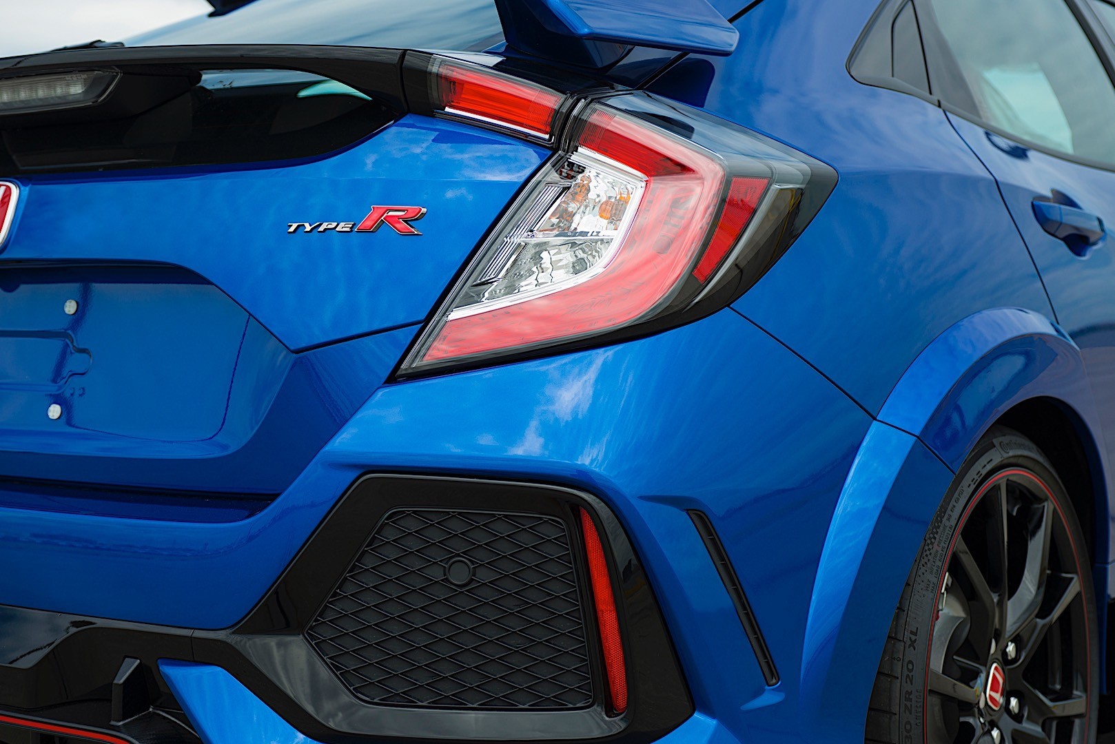 Honda Civic Type-R photo 6
