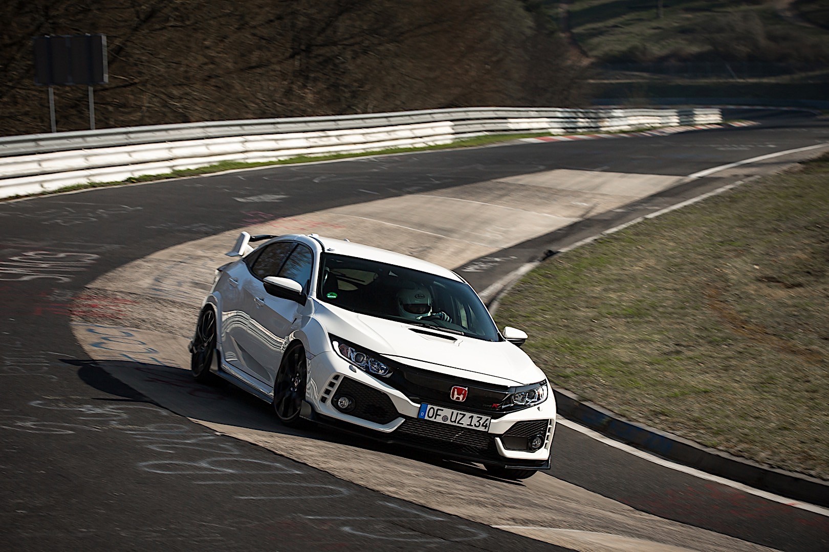 Honda Civic Type-R photo 13