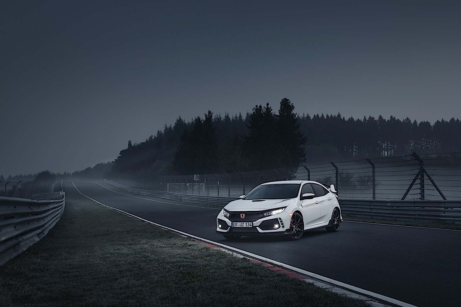 Honda Civic Type-R photo 56