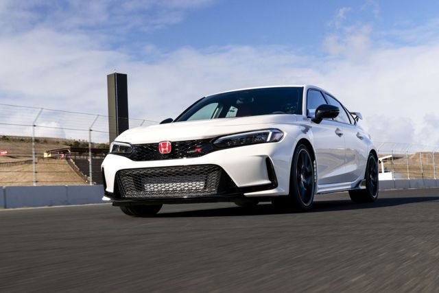 Honda Civic Type-R photo 8