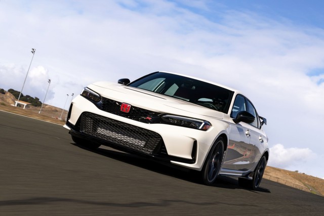 Honda Civic Type-R photo 10