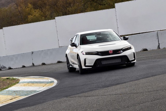 Honda Civic Type-R photo 18