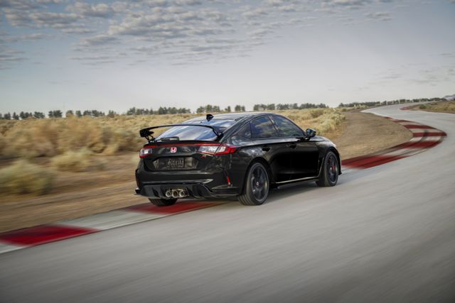 Honda Civic Type-R photo 23