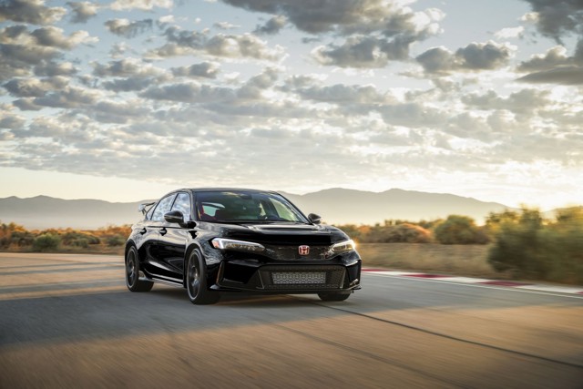 Honda Civic Type-R photo 24