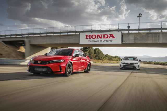 Honda Civic Type-R photo 25