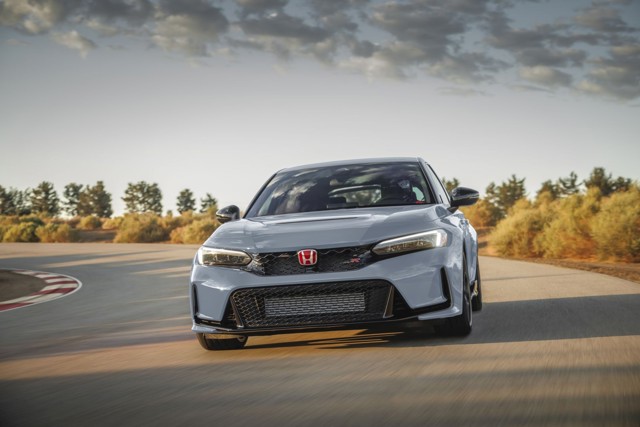 Honda Civic Type-R photo 28