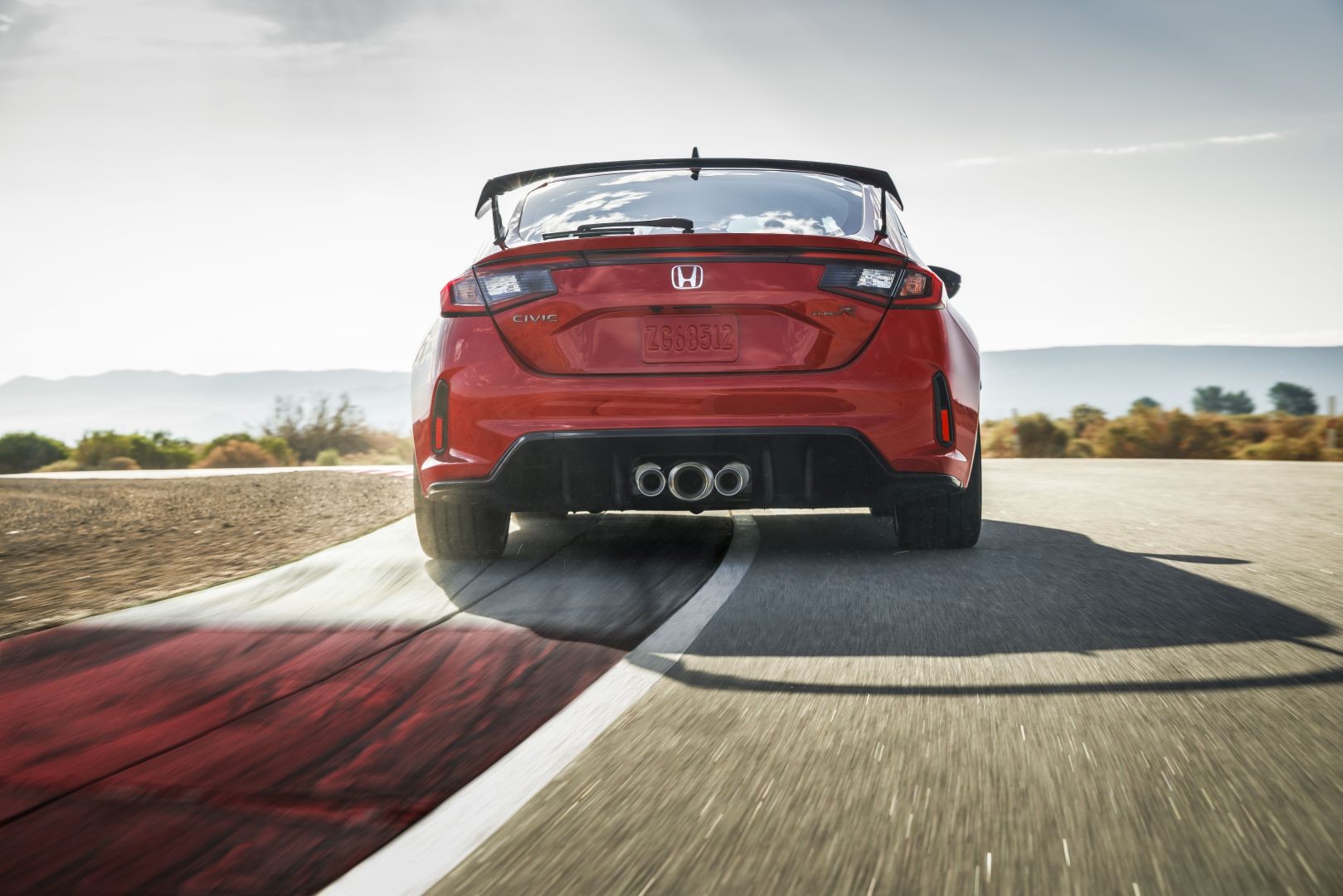 Honda Civic Type-R photo 30