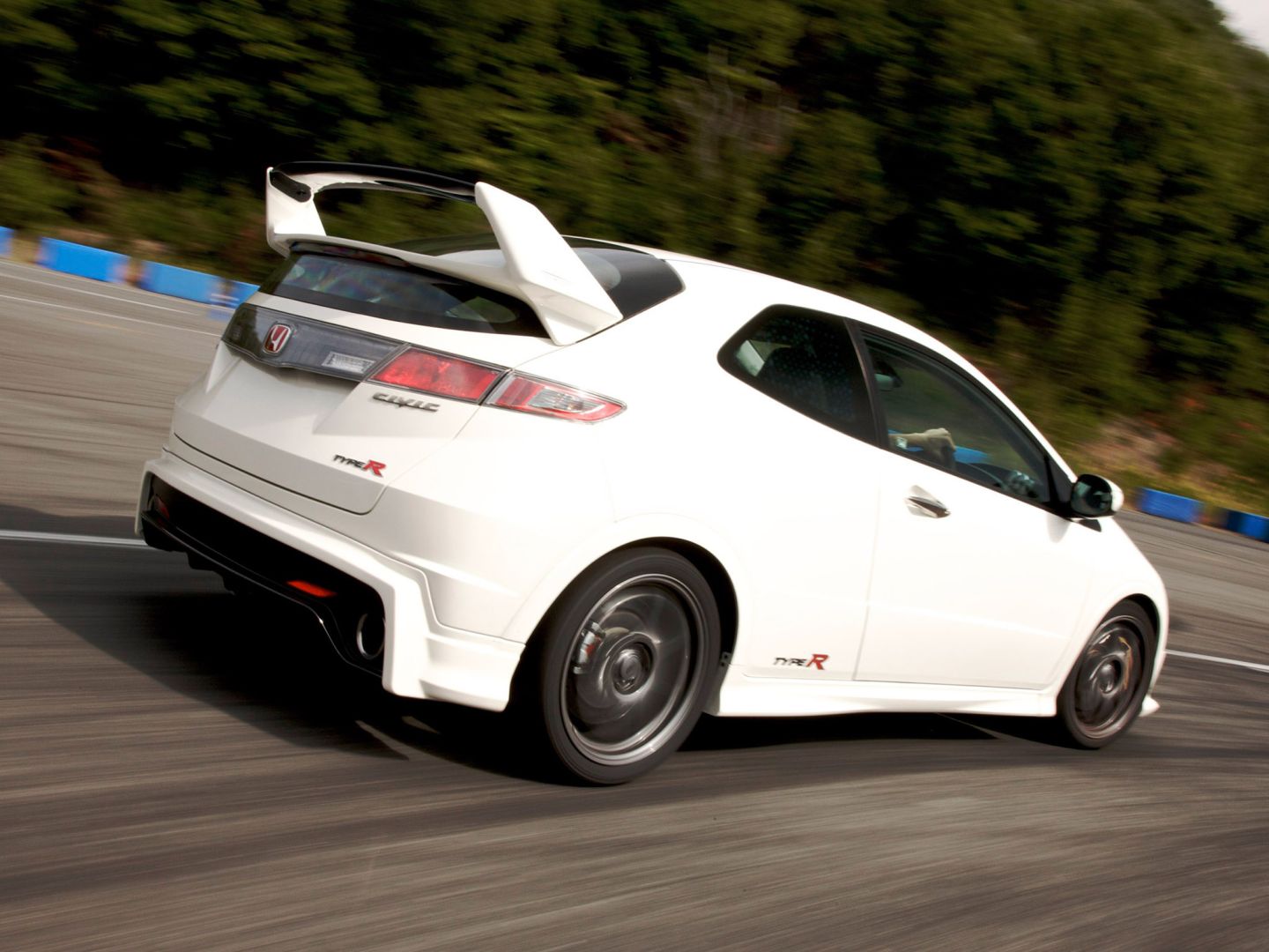 Honda Civic Type-R photo 25