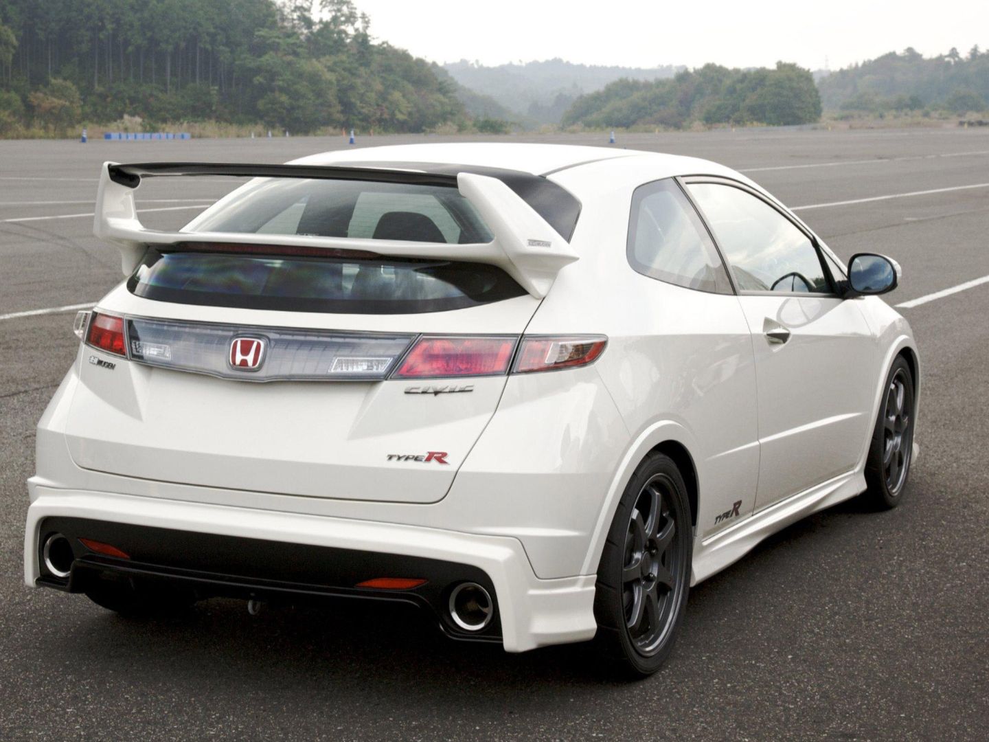 Honda Civic Type-R photo 26