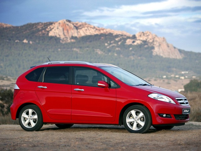 Honda Fr-V / Edix photo 12