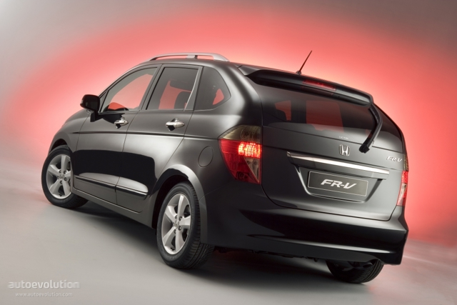 Honda Fr-V / Edix photo 3