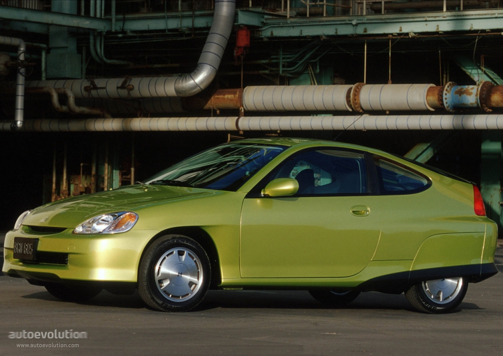 Honda Insight photo 3