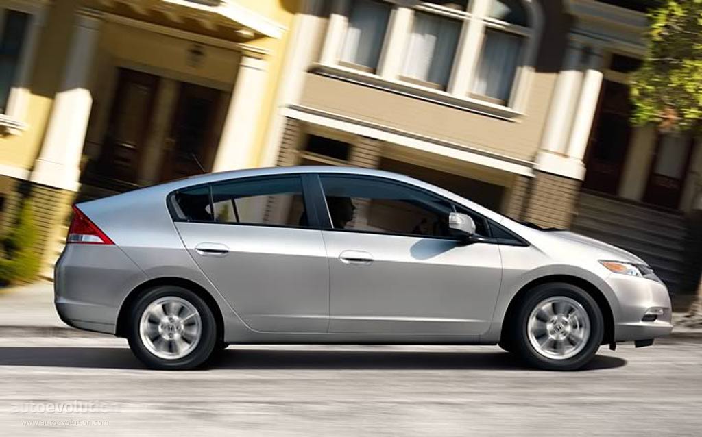 Honda Insight photo 2