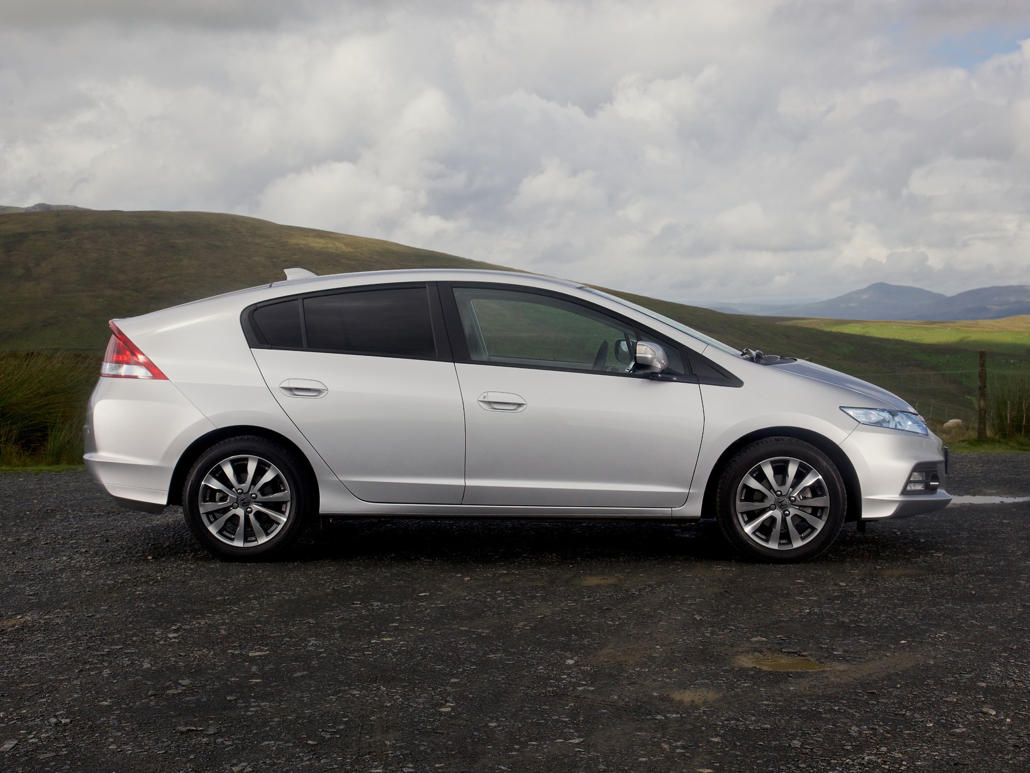 Honda Insight photo 2