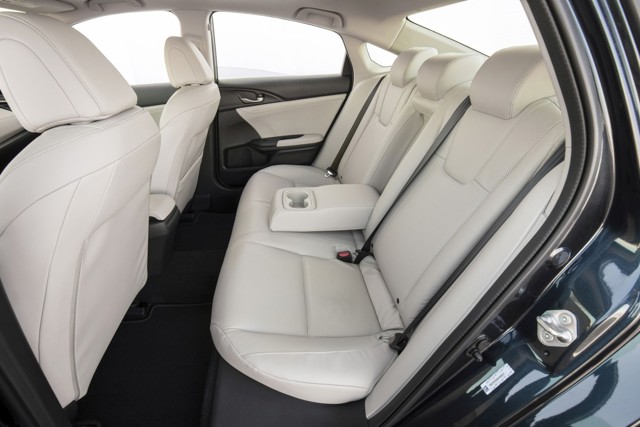 Honda Insight photo 34
