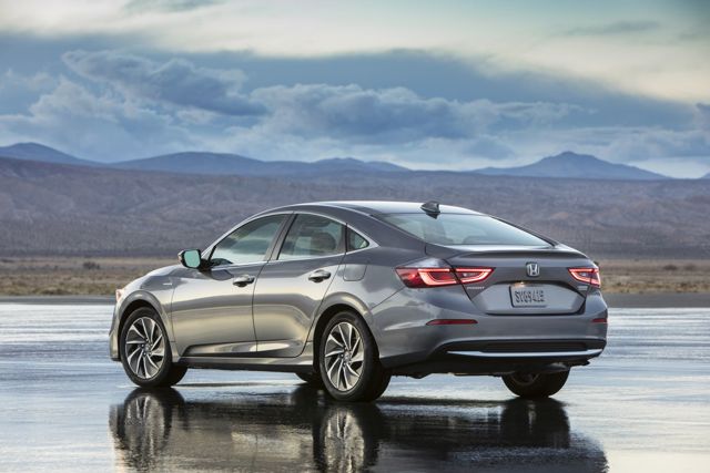 Honda Insight photo 4