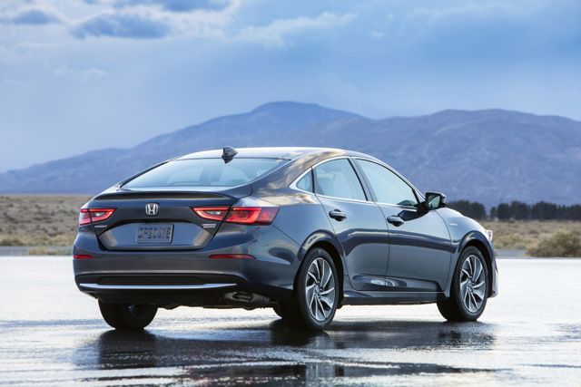 Honda Insight photo 6