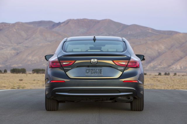Honda Insight photo 7