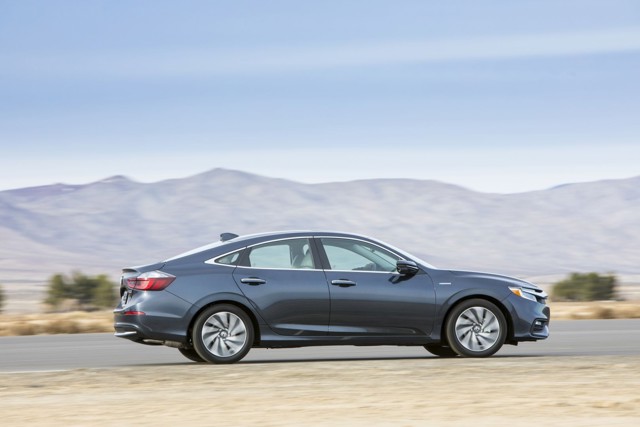 Honda Insight photo 9