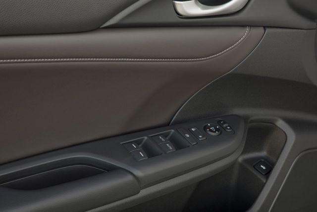 Honda Insight photo 29
