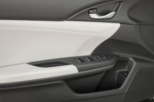Honda Insight photo 30