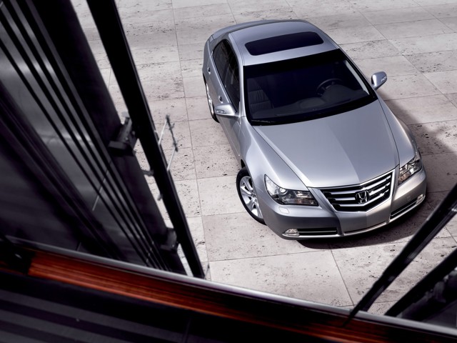 Honda Legend Sedan foto 1