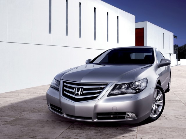 Honda Legend Sedan foto 3