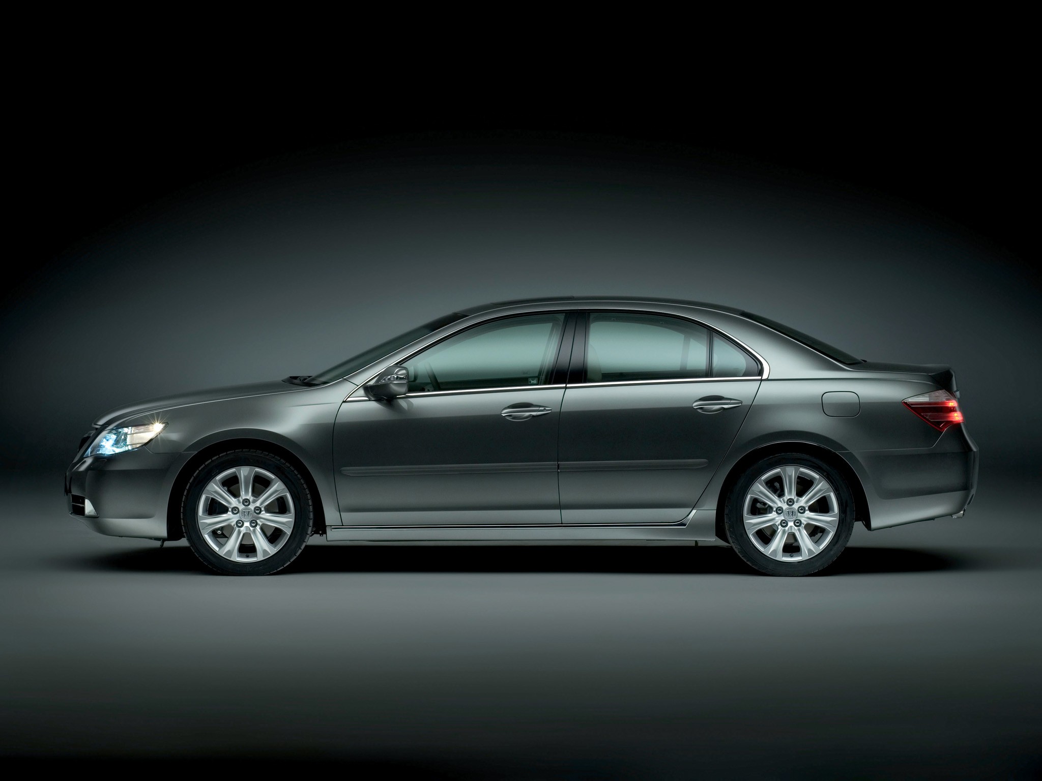 Honda Legend Sedan photo 9