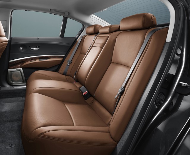 Honda Legend Sedan Foto 10