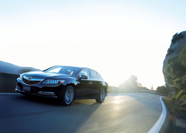 Honda Legend Sedan Foto 7