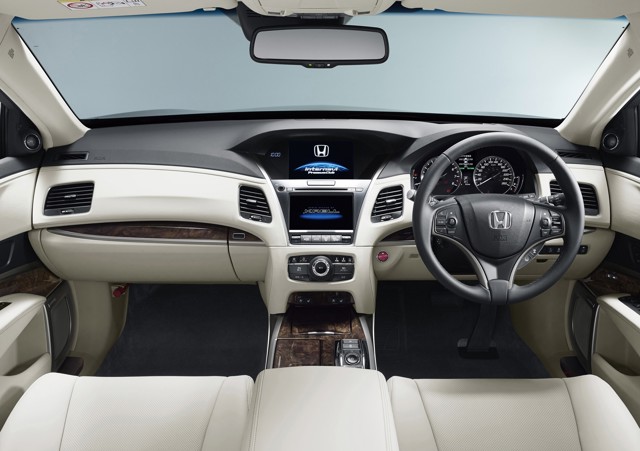 Honda Legend Sedan Foto 13