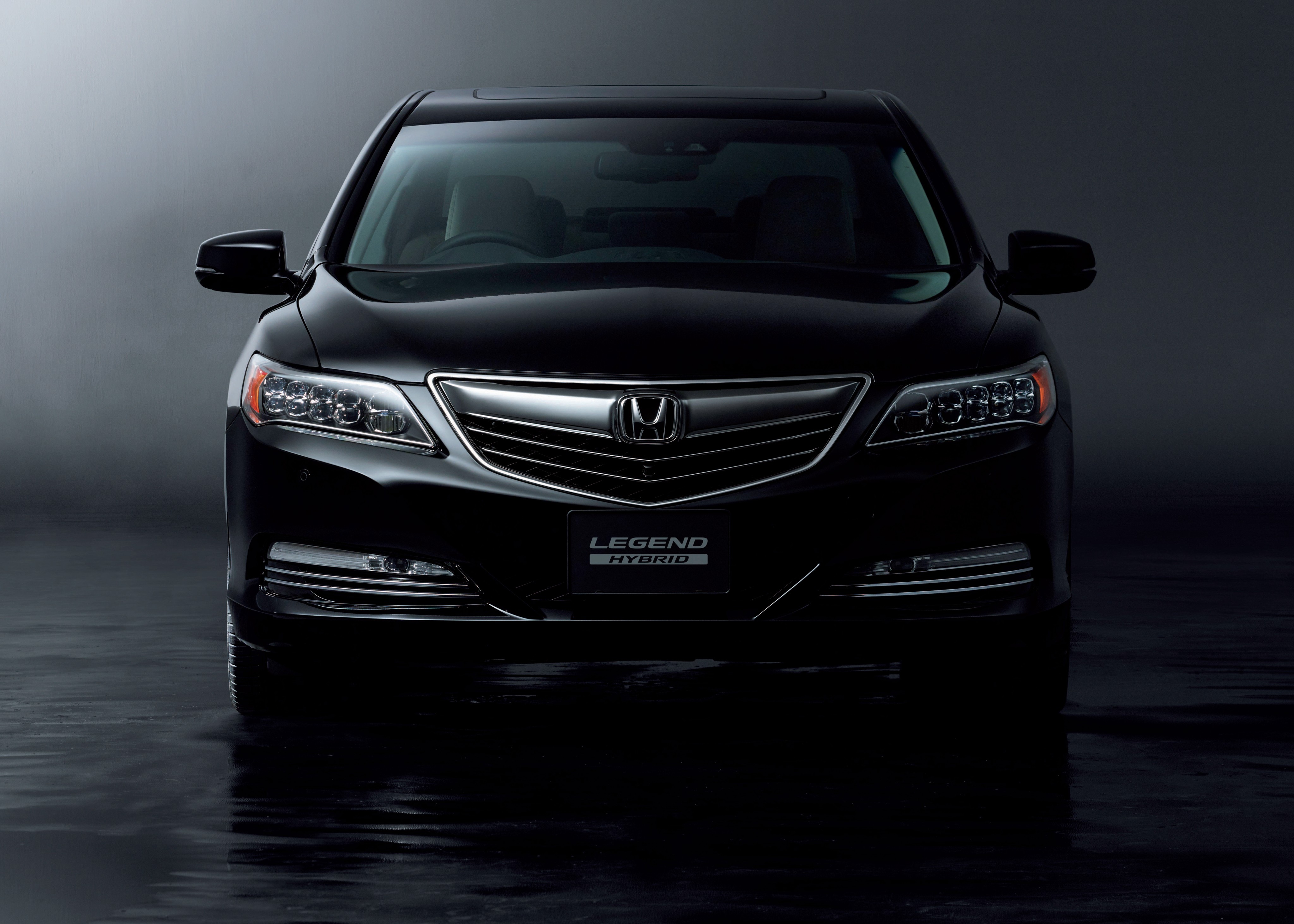 Honda Legend Sedan photo 2