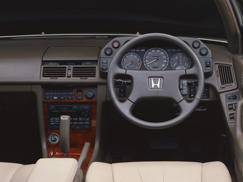 Honda Legend Sedan photo 10