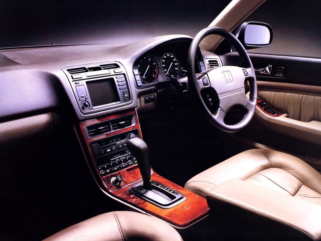 Honda Legend Sedan foto 11