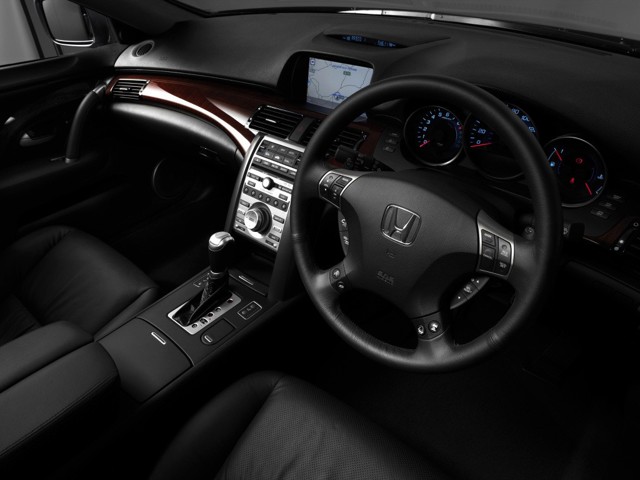 Honda Legend Sedan foto 25