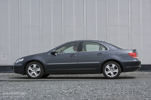 Honda Legend Sedan foto 4