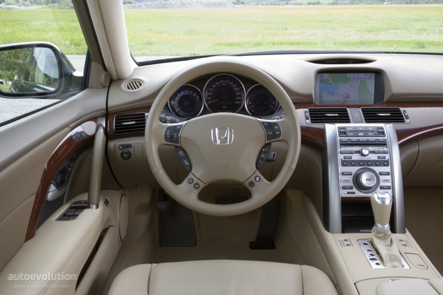 Honda Legend Sedan foto 23
