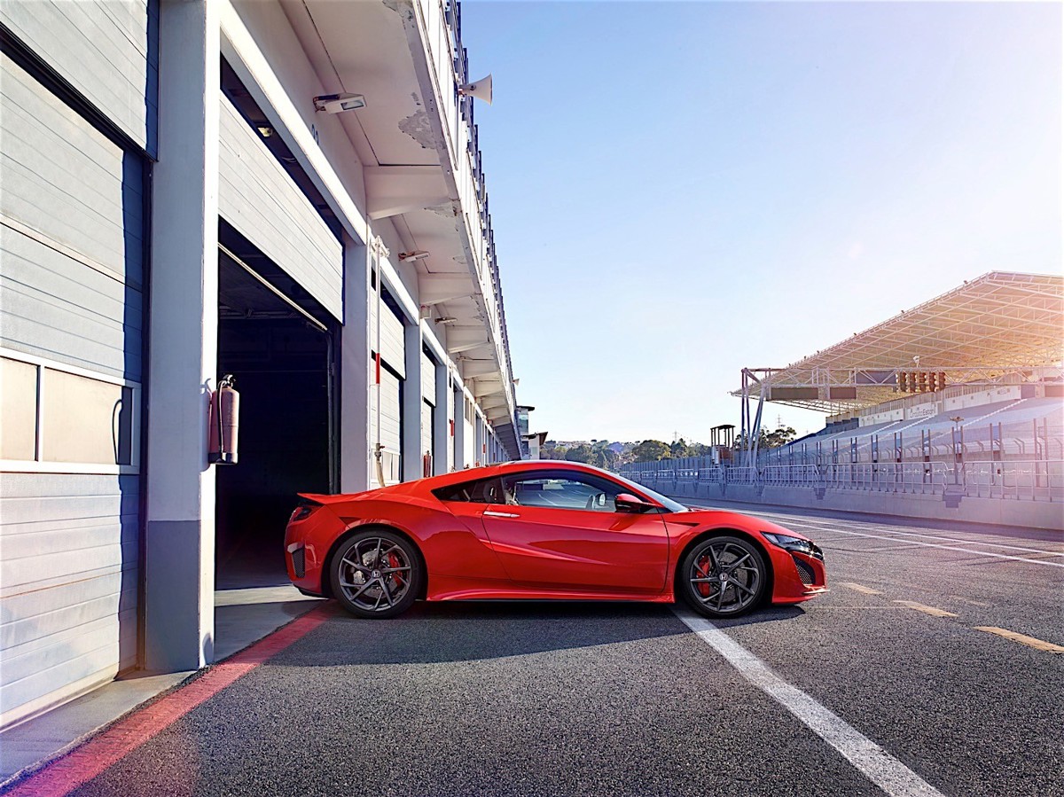 Honda HONDA NSX 3.5L V6 9AT (573 HP)