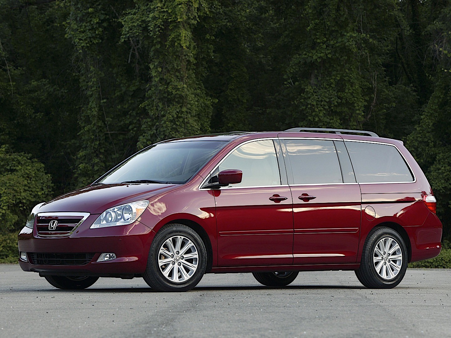 Honda Odyssey photo 2