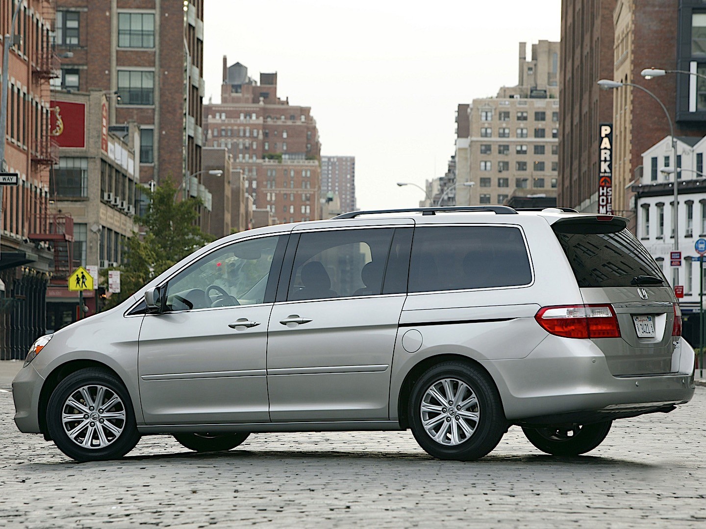 Honda Odyssey photo 4